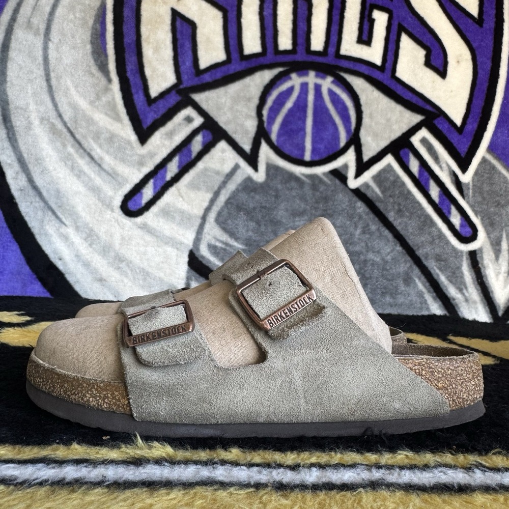 Size 40/W9/M7 - Birkenstock Arizona Taupe Suede Leather Unisex Sandals Narrow